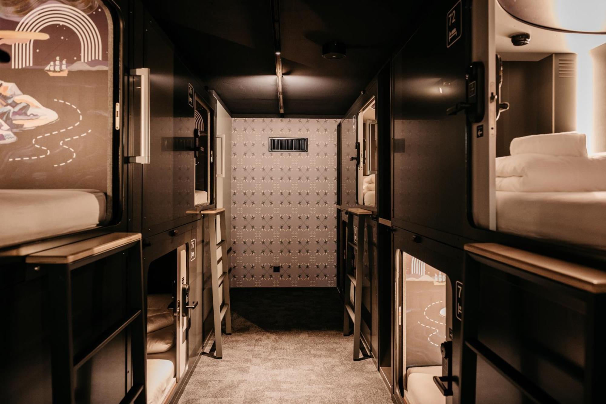 Capsule Hotel - Lucerne Old Town Dış mekan fotoğraf
