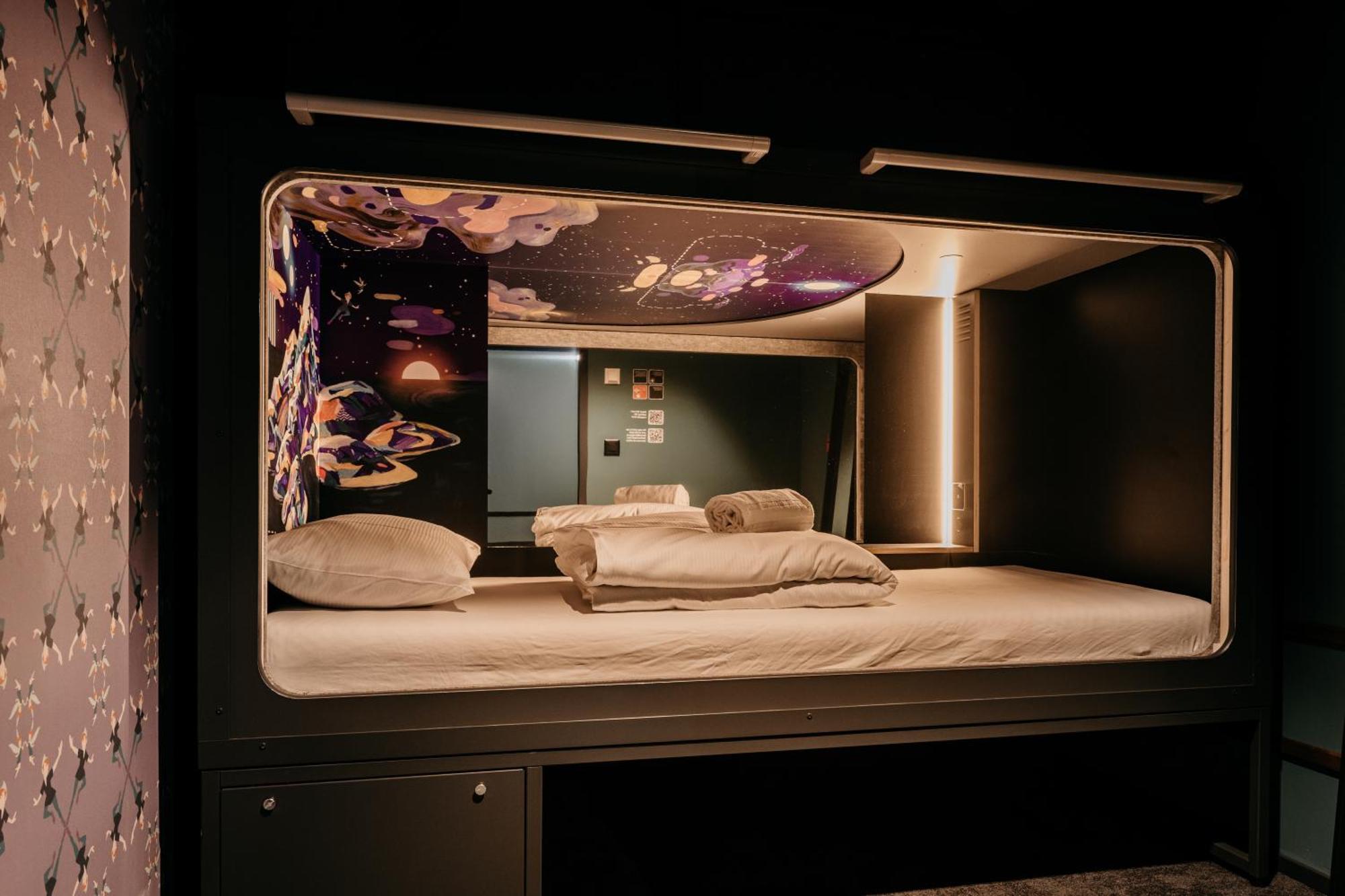 Capsule Hotel - Lucerne Old Town Dış mekan fotoğraf