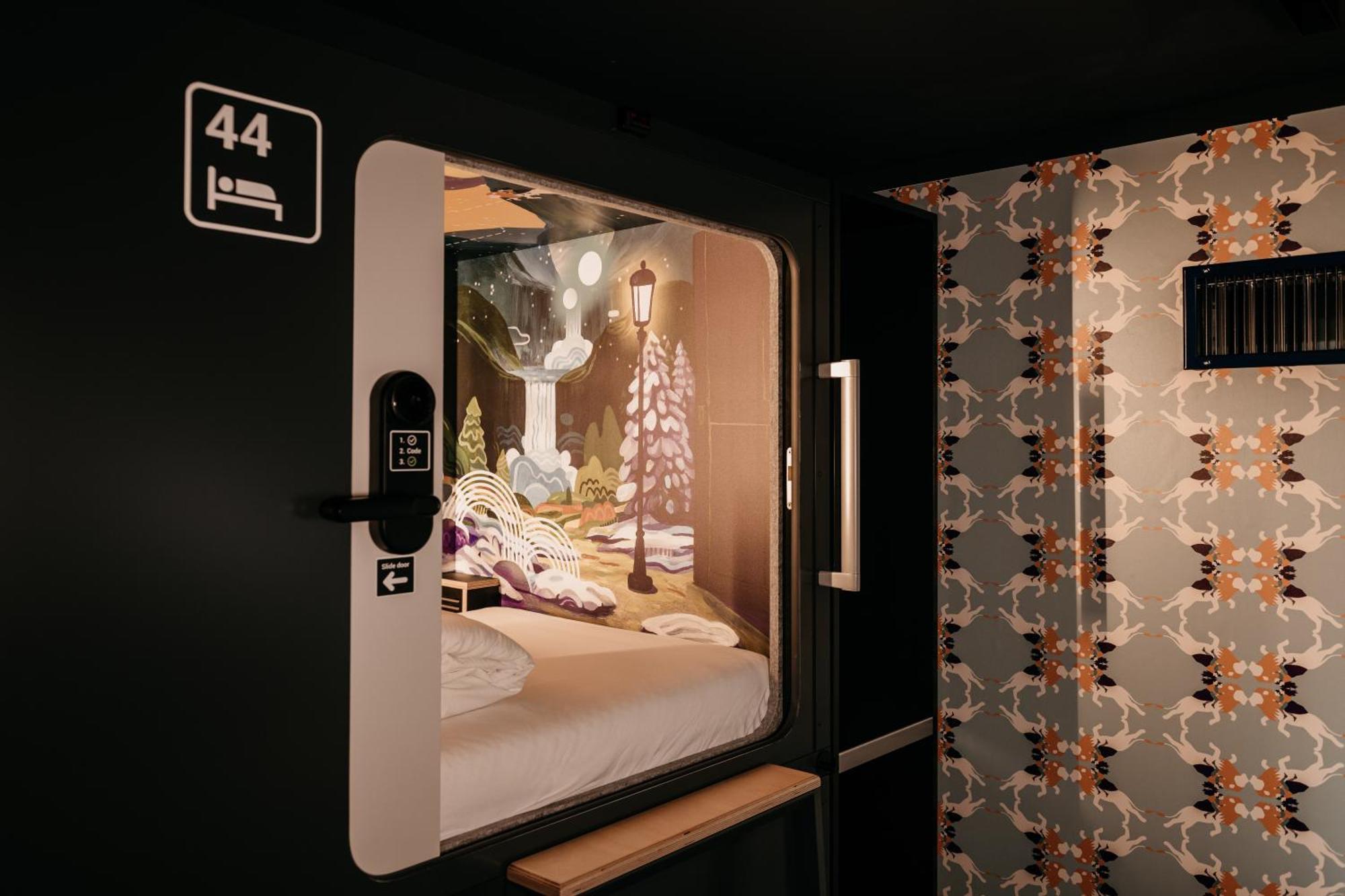 Capsule Hotel - Lucerne Old Town Dış mekan fotoğraf