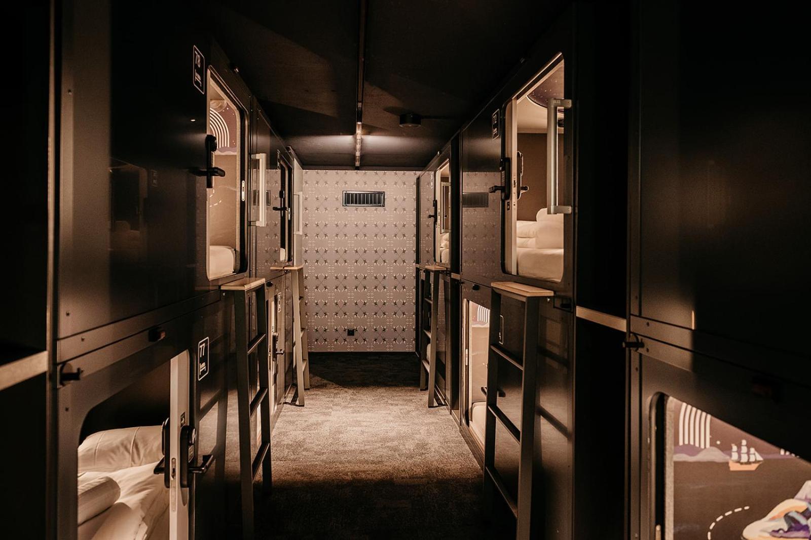 Capsule Hotel - Lucerne Old Town Dış mekan fotoğraf